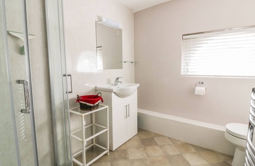 Sudbury Cottage | STABLE COTTAGE, family friendly in Sudbury