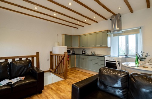 Port Isaac Cottage | STABLE COTTAGE, pet friendly, with a garden in Port Isaac