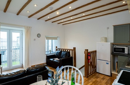 Port Isaac Cottage | STABLE COTTAGE, pet friendly, with a garden in Port Isaac