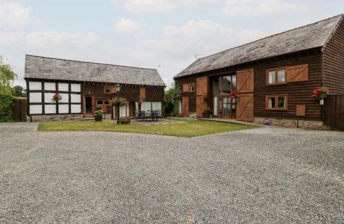 Pembridge House | Stable End