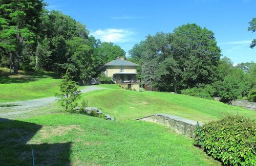 Milford House | Stable House at Grey Towers, 1.5 hours from NYC. Milford, Pa.