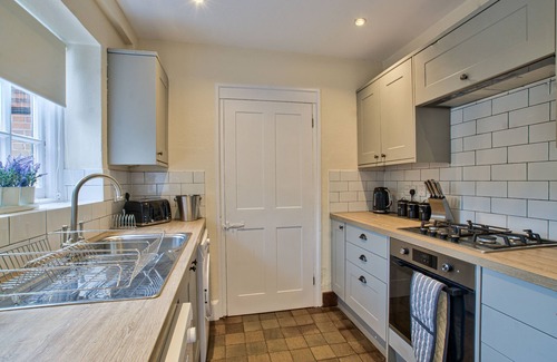 Alderbury Cottage | Stables Cottage by Group Retreats