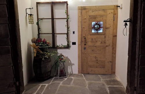 Montagnaga House | STABLES SUITE with one freestanding bath ntypical Trentino charming style