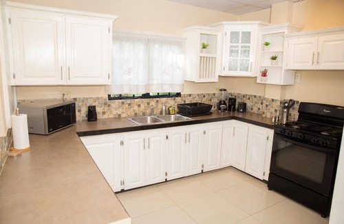 Port of Spain Apartment | Stacys Place #1: 2 Bedroom Apartment