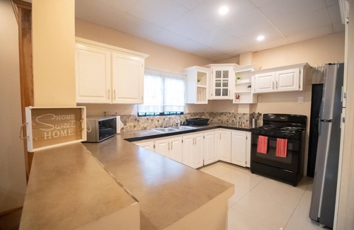 Port of Spain Apartment | Stacys Place #1: 2 Bedroom Apartment