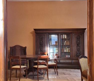 Bautzen Apartment | Stadtpalais Marché-Suite maximal 2 Personen und 1 Kleinkind