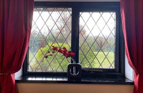 New Forest District Apartment | Stag Cottage – New Forest Romantic Hideaway
