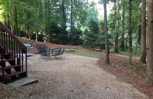 Acworth House | Stand alone home 6 miles to LakePoint Sports complex and 2 miles to Lake Acworth