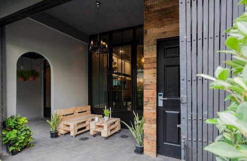 Wat Ratchabophit House | Standard Double Room 1.4 km from Grand Palace