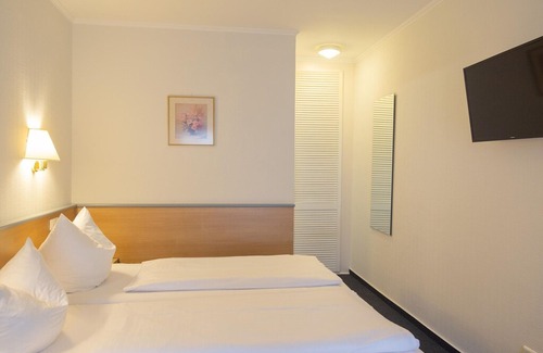 Boppard Hotel | Standard Doppelzimmer - DAS Ebertor Hotel & Hostel