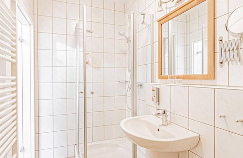 Langsur Bed & Breakfast | Standard Doppelzimmer - Weingut Johannishof