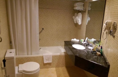 Al Khan Apartment | Standard Double Or Twin Room Near Expo Centre SHJ