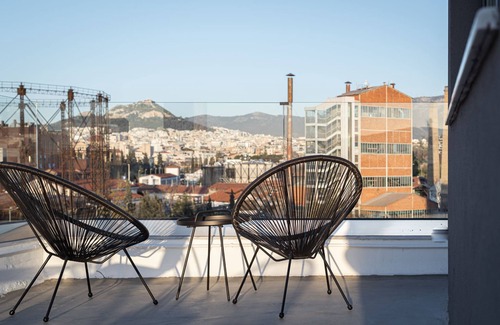 Gazi Apartment | Standard Double Room By Athenian Spirit