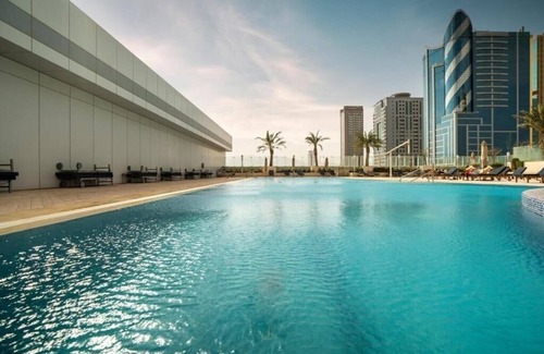 Al-Fujairah Apartment | Standard Double Room Near Workshop Cafe