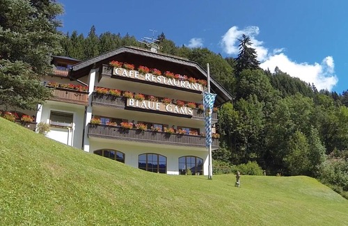 Ettal Hotel | Standard Double Room with Balcony - Hotel Blaue Gams