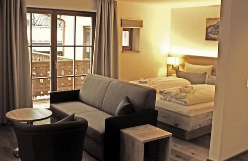 Oberammergau Bed & Breakfast | Standard Suite without Balcony - Mammhofer Suite & Breakfast
