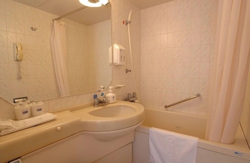 Naha City Centre Hotel | Standard Twin Smoking Breakfast Included/Naha Okinawa