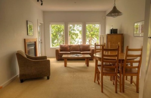 Ucluelet Condo | STANDARD TWO BEDROOM SUITE WITH NO SOAKER TUB ON PATIO