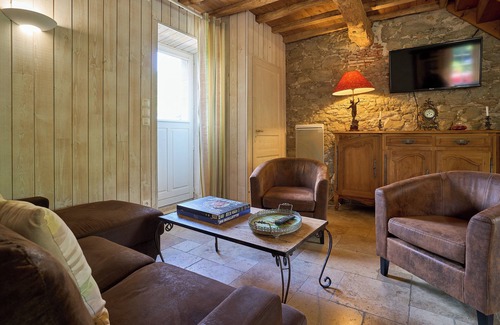 Alzonne House | STANDING air-conditioned cottage PRIVATE heated swimming pool with terrace and SPA