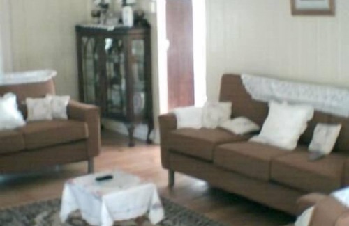 Woolooga Bed & Breakfast | Staple House Bed and Breakfast