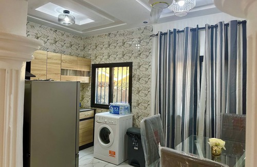 West Coast Division Apartment | Star Light Apt #3 - The Retreat Apartments