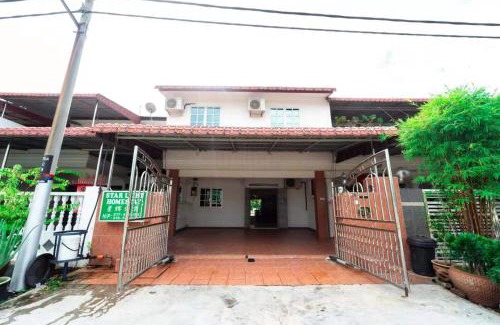 Kampung Koh House | Star Light Homestay