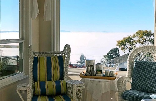 White Rock House | Star of the sea Guest house, Sea Forever King size bed with ocean view balcony!