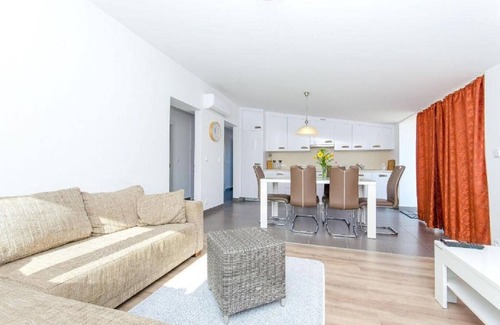 Stomorska Villa | Star - With Swimming Pool - A6
