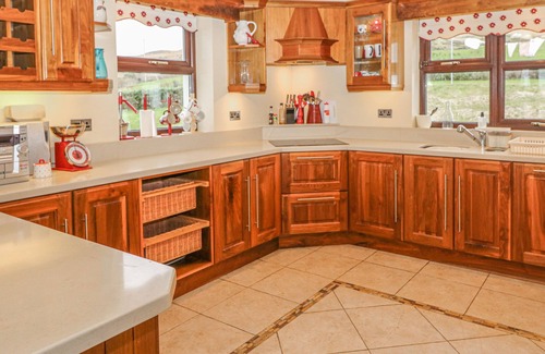 Eyeries Cottage | STARBAY HOUSE, pet friendly, with open fire in Eyeries, County Cork