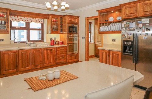 Eyeries Cottage | STARBAY HOUSE, pet friendly, with open fire in Eyeries, County Cork