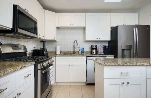 Oakwell Farms House | Starcrest 4 Br Haven~Pool~Hot Tub~Putt Putt~Arcade