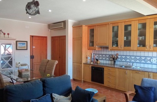 Sao Pedro de Muel Apartment | STARFISH Beach House overlooking the sea and next to a multi-sports venue