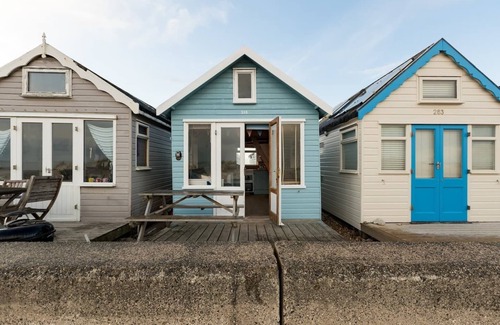 Hengistbury Head Apartment | Stargaze from a beach hut on the Mudeford Sandbank