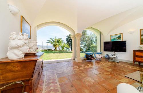 Vietri sul Mare Villa | Starhost - Villa il Poggio Amalfi Coast with pool, garden and terrace