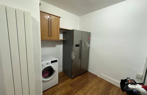 Fenham House | Starlettings 3 Bedroom Spacious House with Rare Garden and Parking