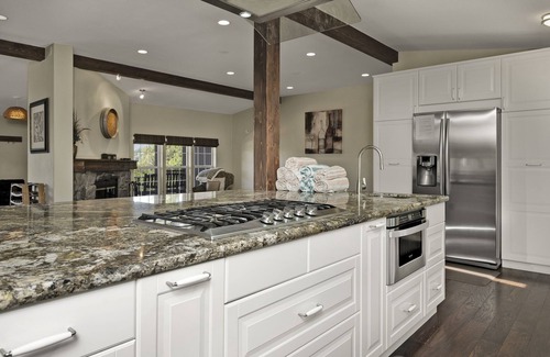 Cloverdale House | Starling's Rest, sleeps 10, Pool/Spa, Playground