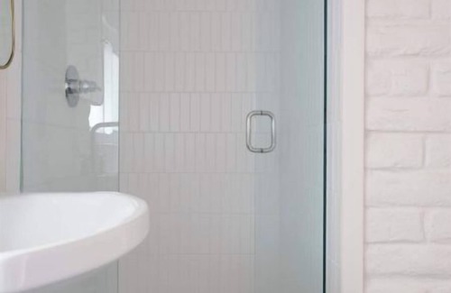 South Oceanside Hotel | Starman Studio 6