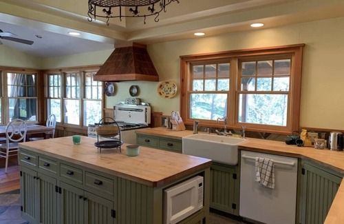 Miramonte House | Starview Ranch: 3 homes w/7 bdrms, pool, sauna, spa & gym on 50 beautiful acres