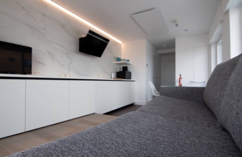 Sint-Idesbald Apartment | State-of-the-art studio with frontal sea view