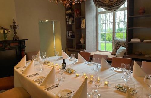 Schimmert House | Stately 16-person manor farm in South Limburg