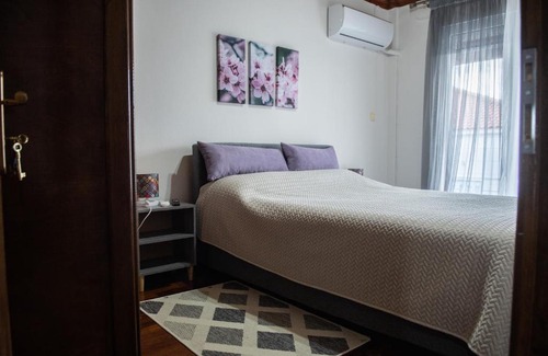 Filiatra Apartment | Stathohouse