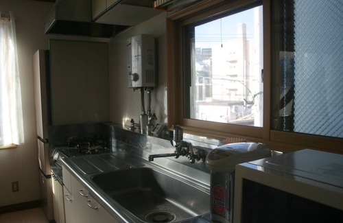 Otaru Apartment | Station Chikka! Let's go to see the golden fish, the privately owned goldfish.