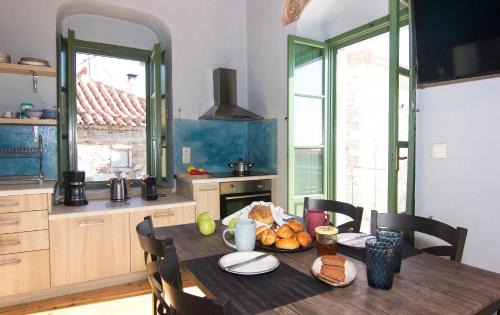 Lefktron Apartment | Stavroulas Stone House in Rigklia, Messinia