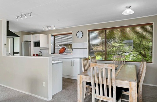Richmond Heights House | Stay 3 nights pay for 2 *Ts & Cs apply