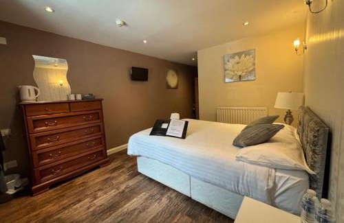 Manuden Hotel | Stay and Relax at The Yew Tree