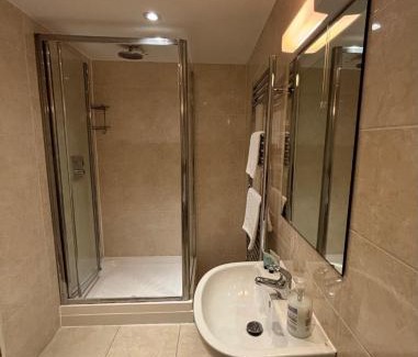 Manuden Hotel | Stay and Relax at The Yew Tree