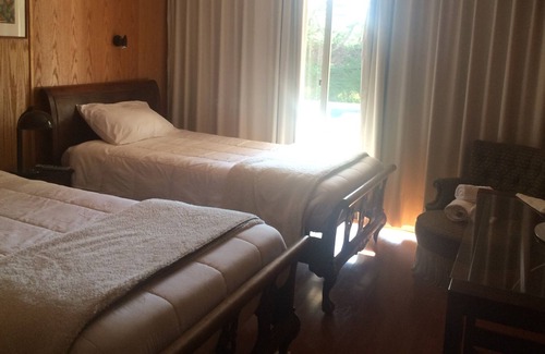 Santo Domingo Bed & Breakfast | Stay at confortable Scandinavia Hotel B&b