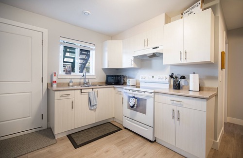 South Newton House | Stay at our comfy corner!