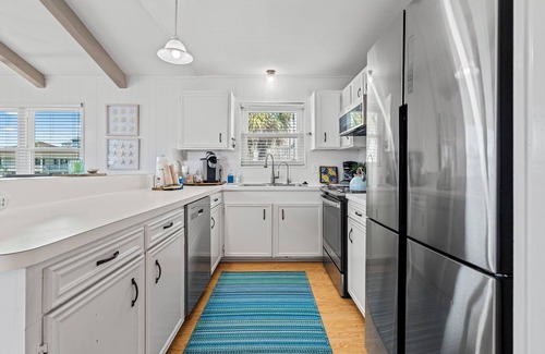 Galveston House | Stay at The Blue Pearl | Chill Coastal Vibes