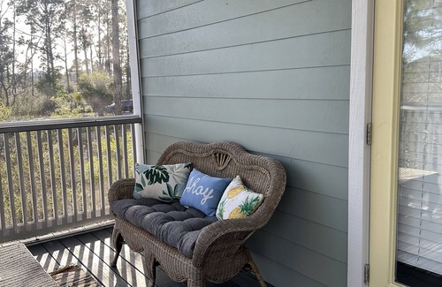 Port St. Joe House | Stay at the Seashell Hideaway-Pool,hot tub, Relax on 2 screen porches! Pets ok!